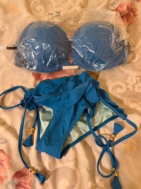 💙 Victoria’s Secret Bombshell Bikini Set – Blue 💙 Poolside